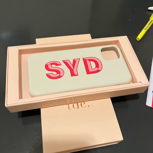 BRAND NEW iPhone 11 Max Case - “SYD” - Picture 3 of 3